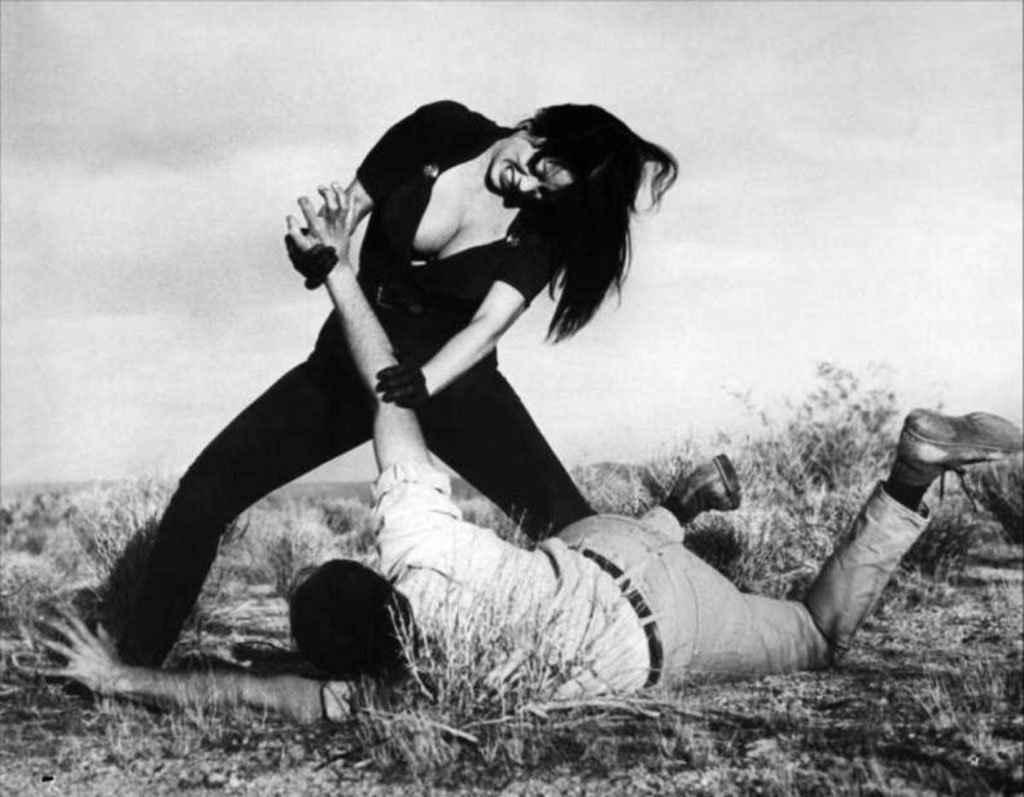 Tura Satana dans Faster, pussycat ! Kill ! Kill !