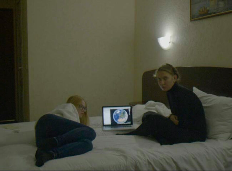 Afficher l'image fille-de-la-mer-baltique-01