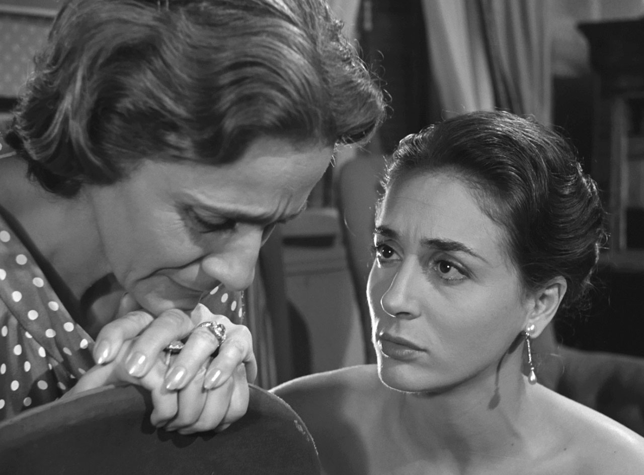 Athena Michaelidou, Ellie Lambeti dans Fin de crédit