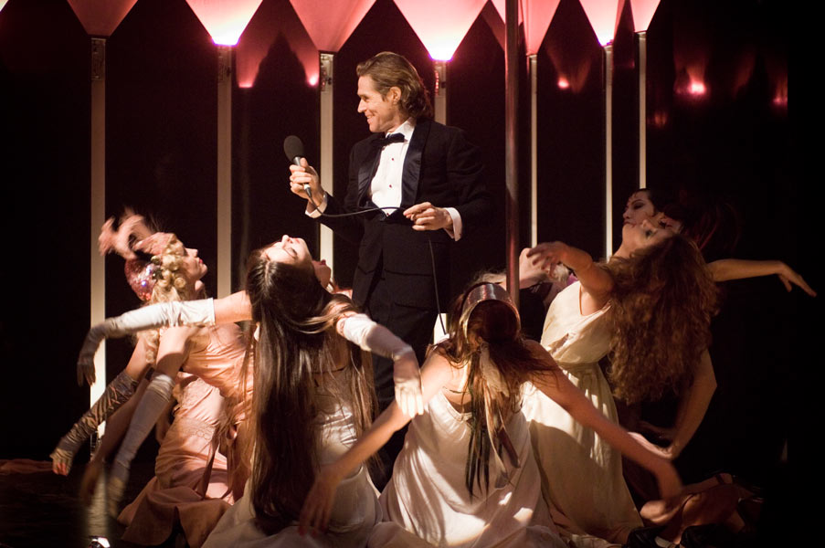 Willem Dafoe dans Go Go Tales