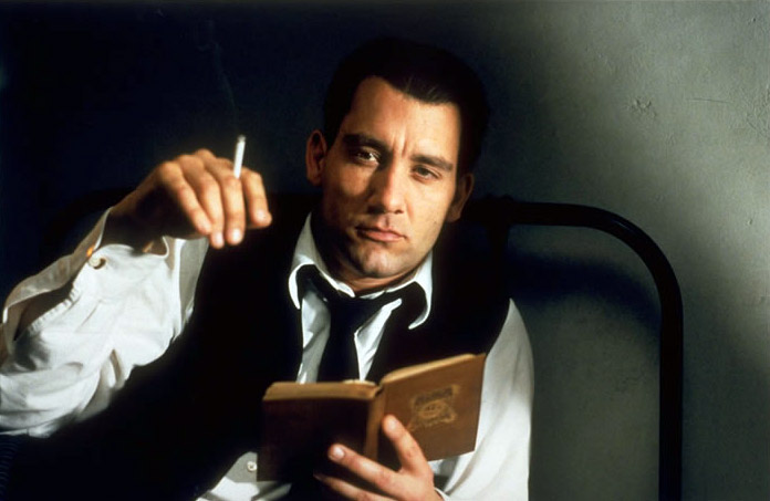 Clive Owen dans Gosford Park