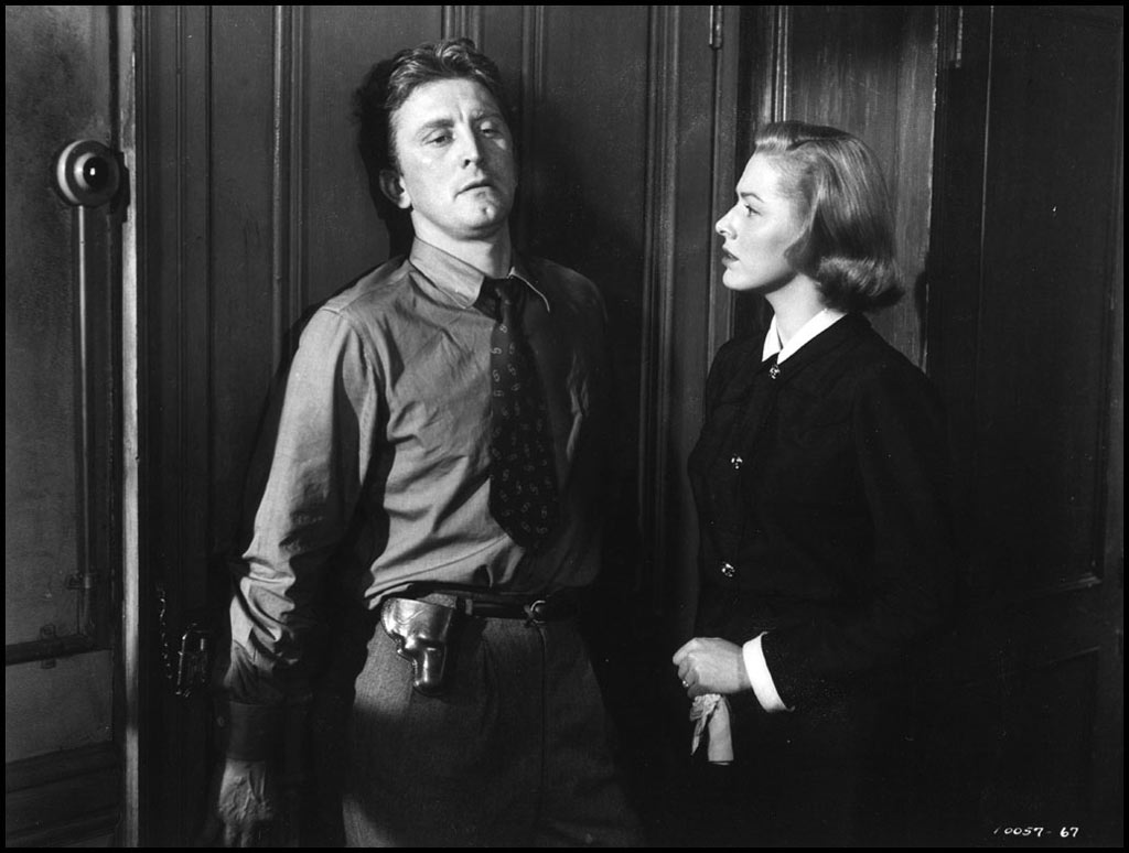 Eleanor Parker, Kirk Douglas,  dans Histoire de détective