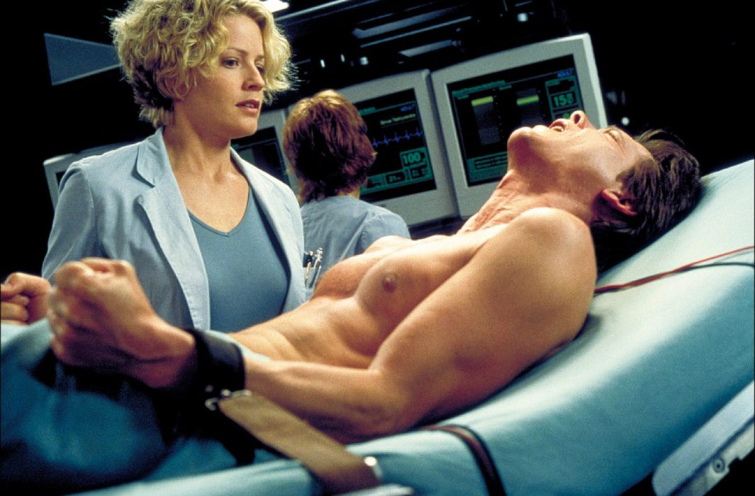 Elisabeth Shue, Kevin Bacon dans Hollow Man