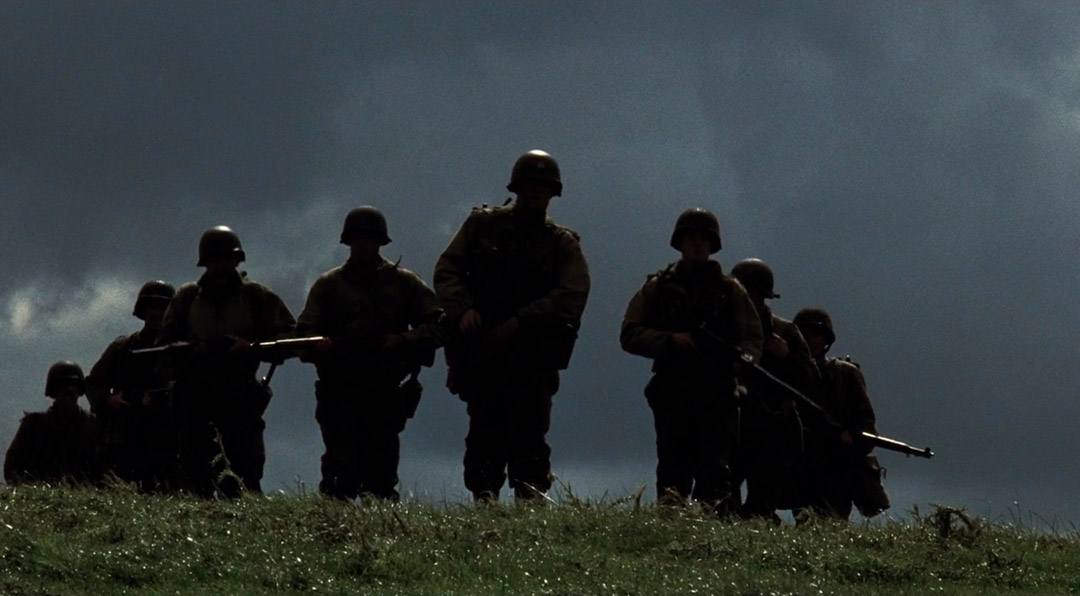 Tom Hanks, Jeremy Davies, Barry Pepper, Tom Sizemore, Adam Goldberg dans Il faut sauver le soldat Ryan