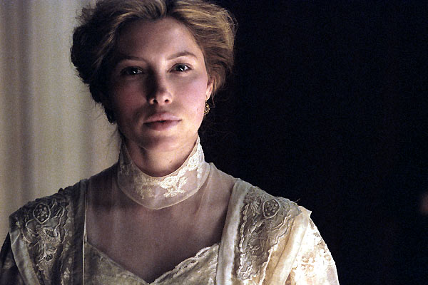 Jessica Biel dans L'Illusionniste