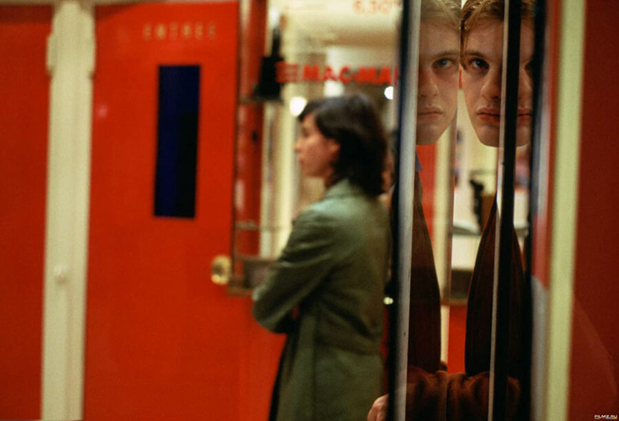 Afficher l'image Michael Pitt