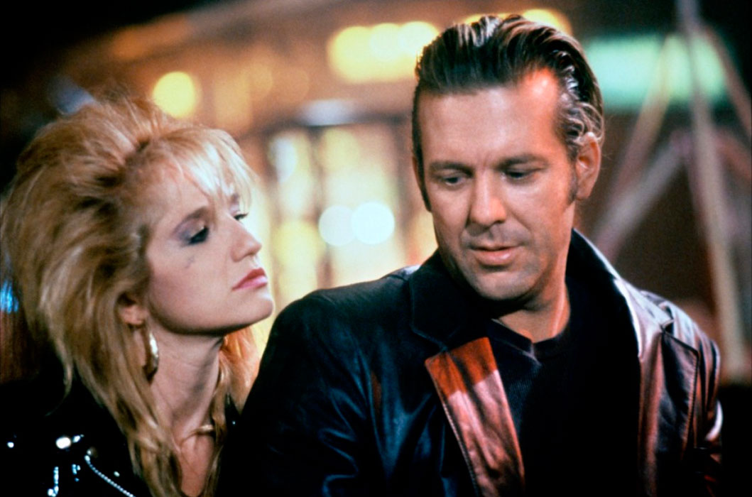 Ellen Barkin, Mickey Rourke dans Johnny belle gueule