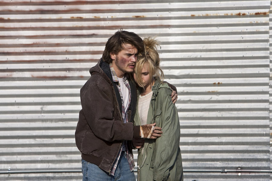 Emile Hirsch et Juno Temple dans Killer Joe