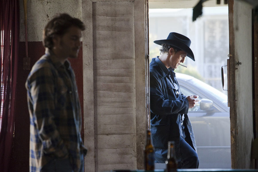 Emile Hirsch et Matthew McConaughey dans Killer Joe