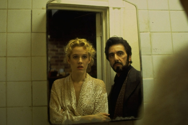 Al Pacino, Penelope Ann Miller dans L'impasse