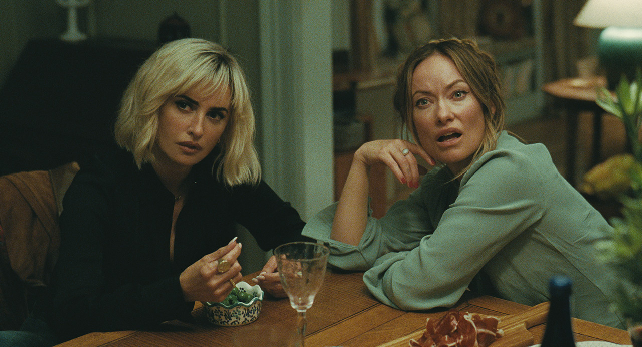 Olivia Wilde, Penélope Cruz dans L'Invitation