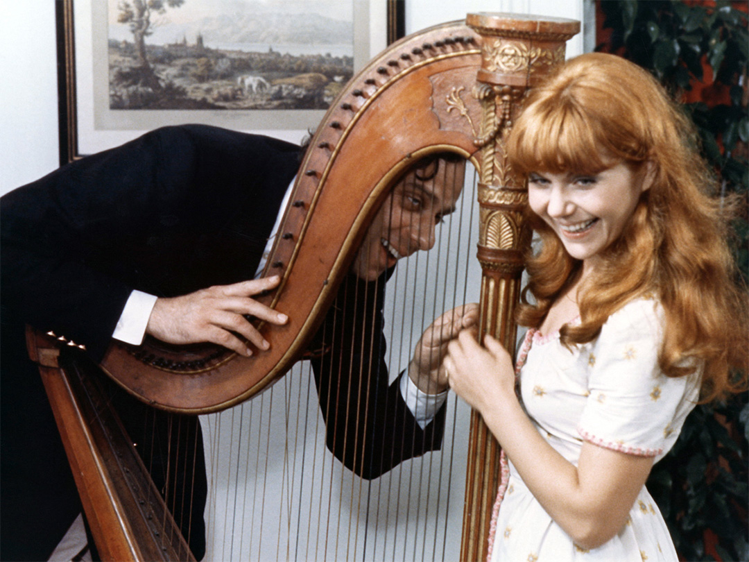 Jean-Luc Bideau, Cécile Vassort dans L'Invitation