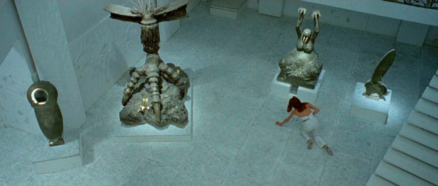 Afficher l'image Eva Renzi