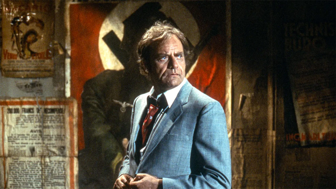 Vic Morrow dans La Quatrième Dimension - Time Out de John Landis