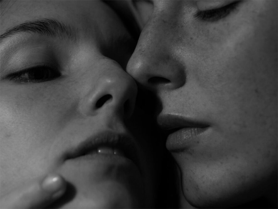 Afficher l'image Louise Chevillotte, Pia Lagrange