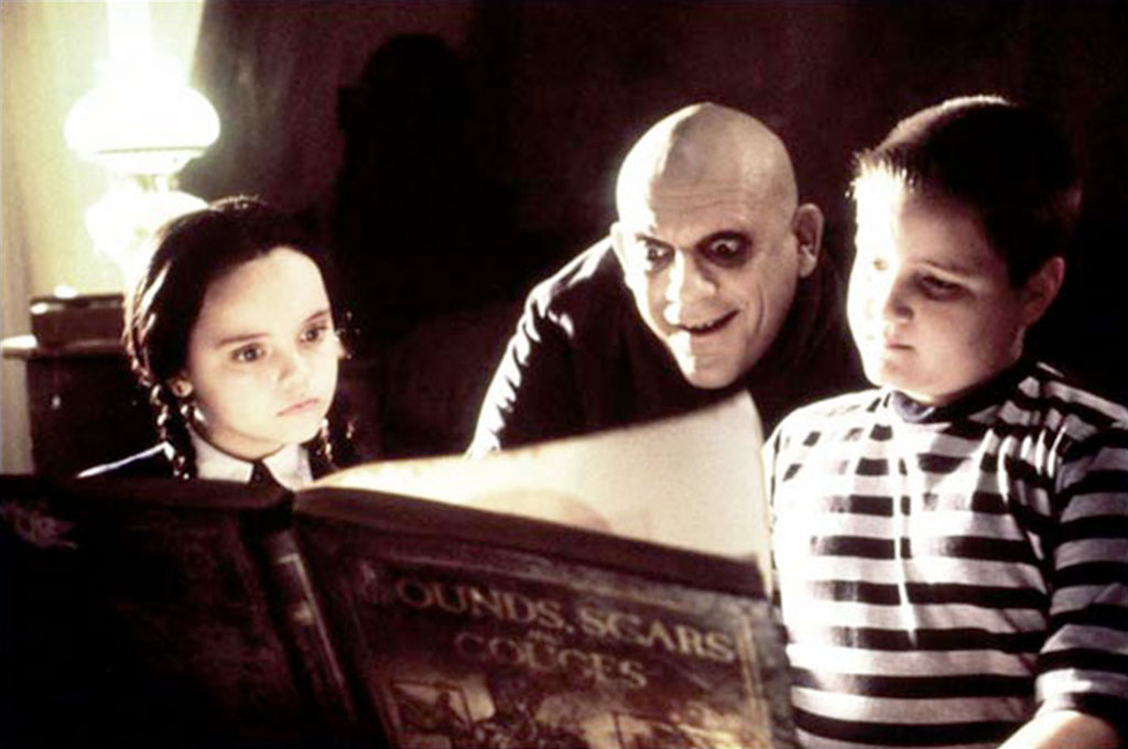 Christina Ricci, Christopher Lloyd, Jimmy Workman dans La Famille Addams