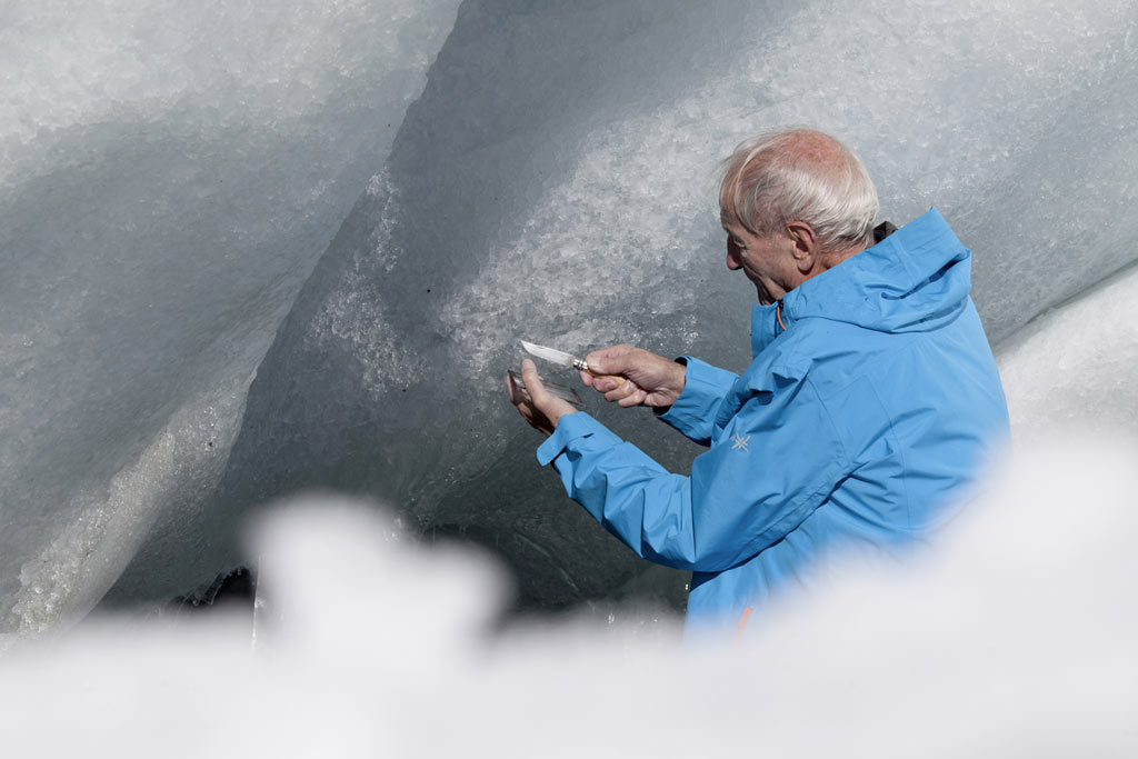 Claude Lorius dans La Glace et le Ciel