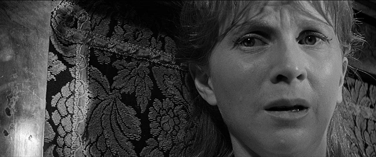 Julie Harris dans La Maison du diable