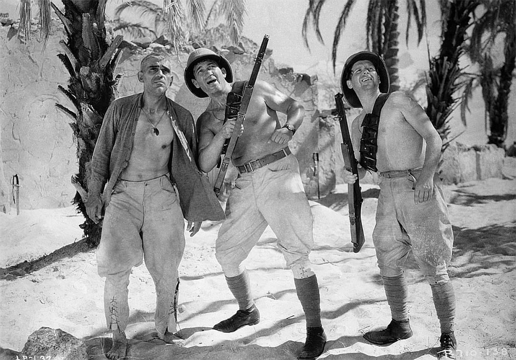 Boris Karloff, Wallace Ford, Victor McLaglen dans La Patrouille perdue