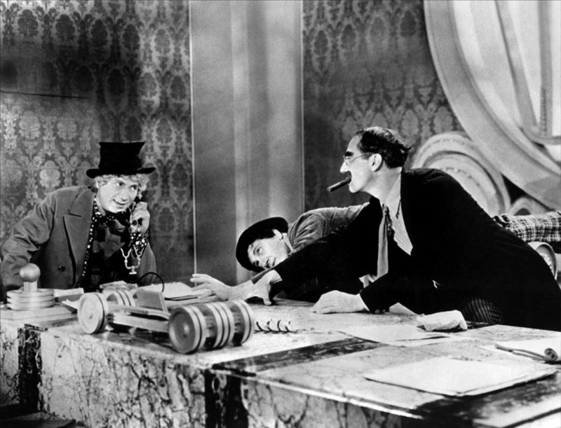Groucho Marx, Chico Marx, Harpo Marx dans La Soupe au canard