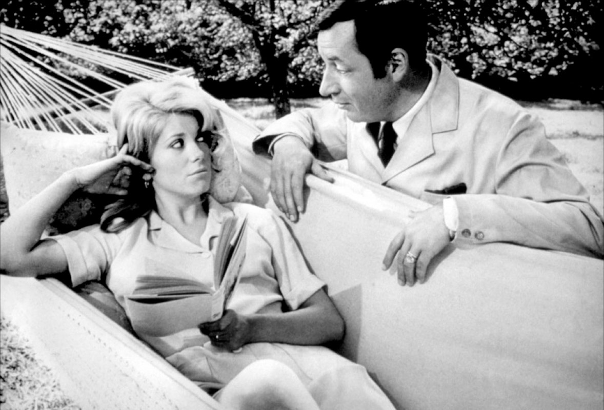 Catherine Deneuve, Philippe Noiret dans La Vie de château