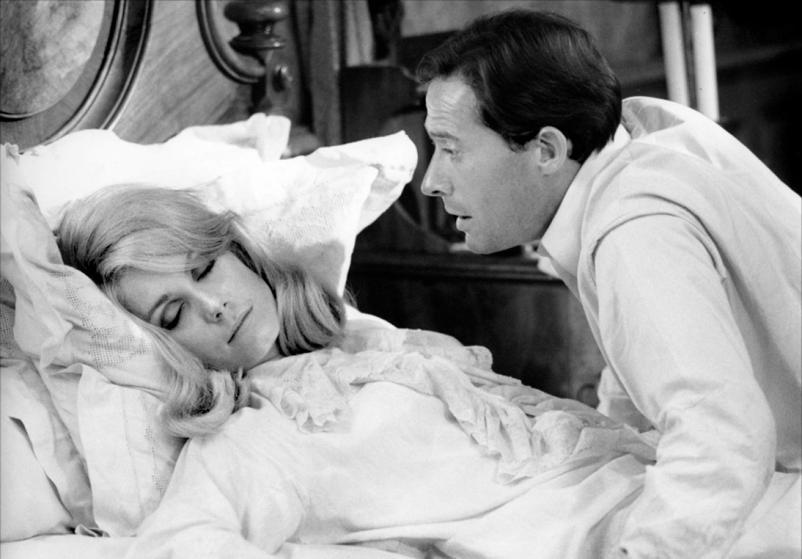 Catherine Deneuve, Henri Garcin dans La Vie de château