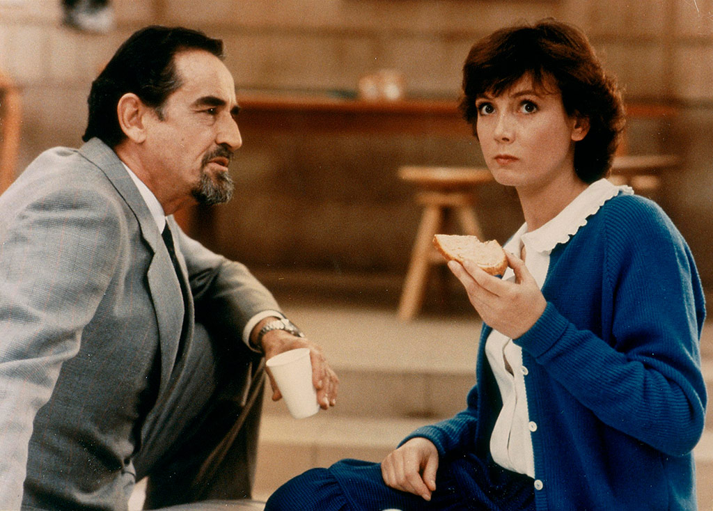 Vittorio Gassman, Sabine Azéma dans La Vie est un roman