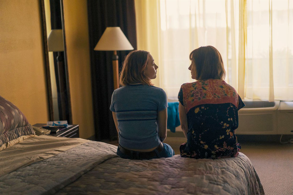 Saoirse Ronan, Laurie Metcalf dans Lady Bird