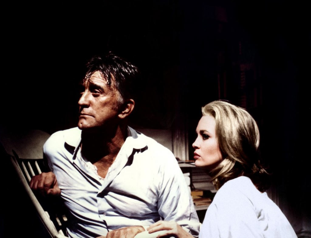 Faye Dunaway, Kirk Douglas dans L'Arrangement