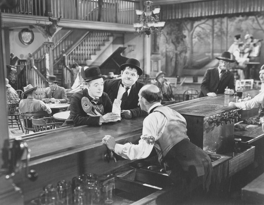 Afficher l'image laurel-et-hardy-au-far-west-02