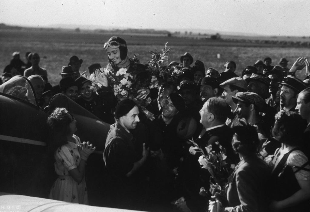 Madeleine Renaud dans Le ciel est à vous