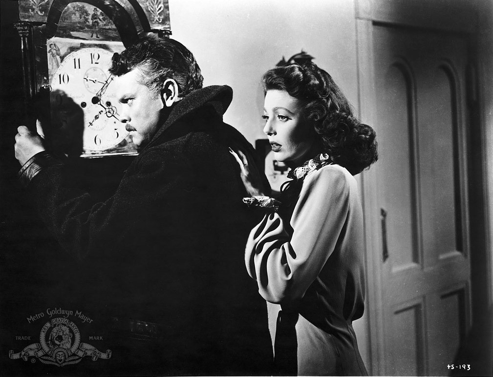 Orson Welles, Loretta Young dans Le criminel