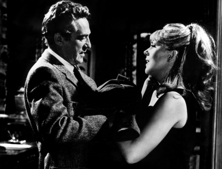 Kim Novak, Peter Finch dans Le Démon des femmes