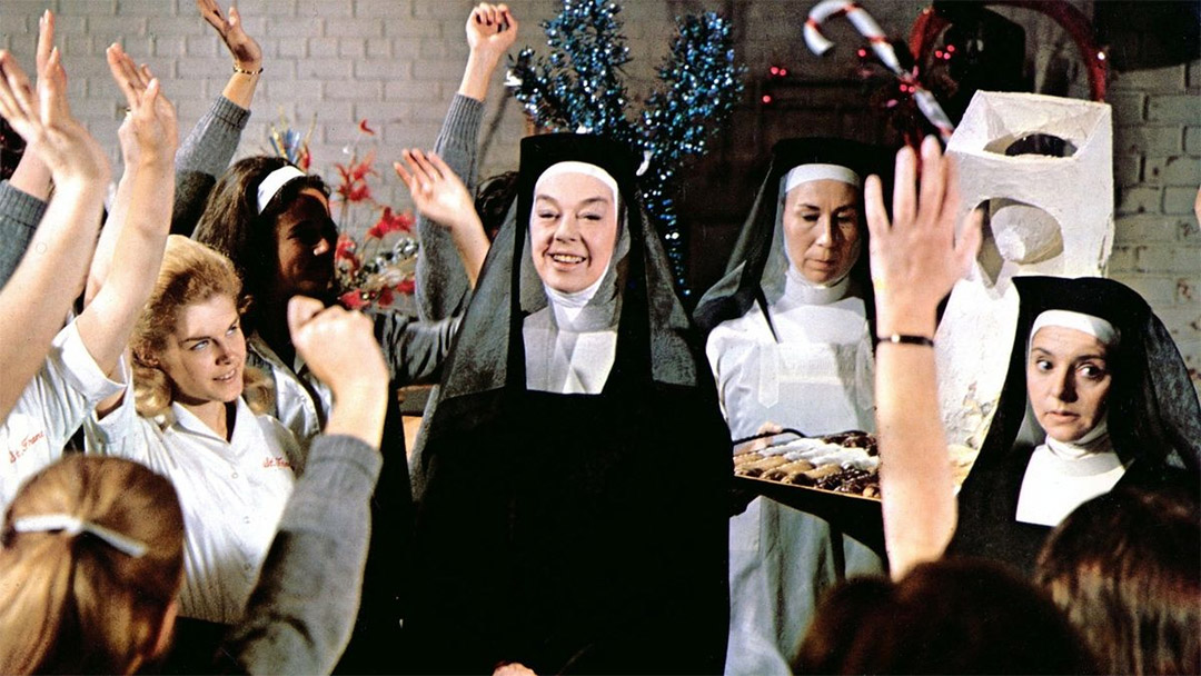 Rosalind Russell dans Le Dortoir des anges