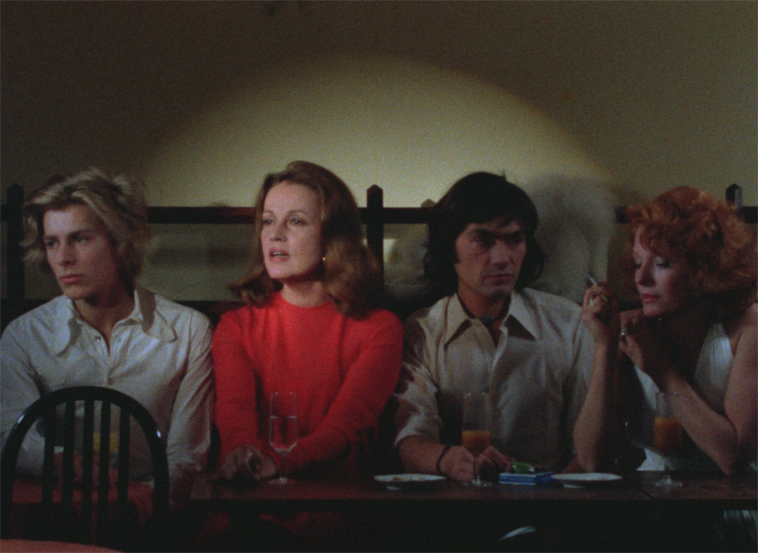 Philippe Chemin, Patrick Jouané, Jeanne Moreau, Delphine Seyrig dans Le jardin qui bascule