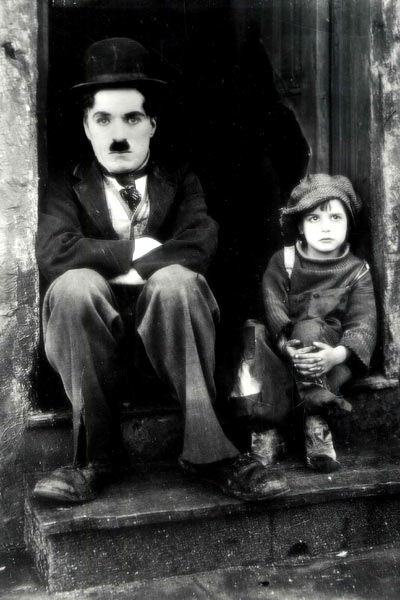 Charles Chaplin, Jackie Coogan dans Le Kid