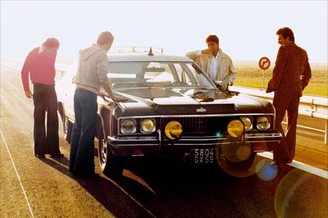 Patrick Bouchitey, Étienne Chicot, Bernard Crombey et Xavier Saint-Macary dans Le Plein de super