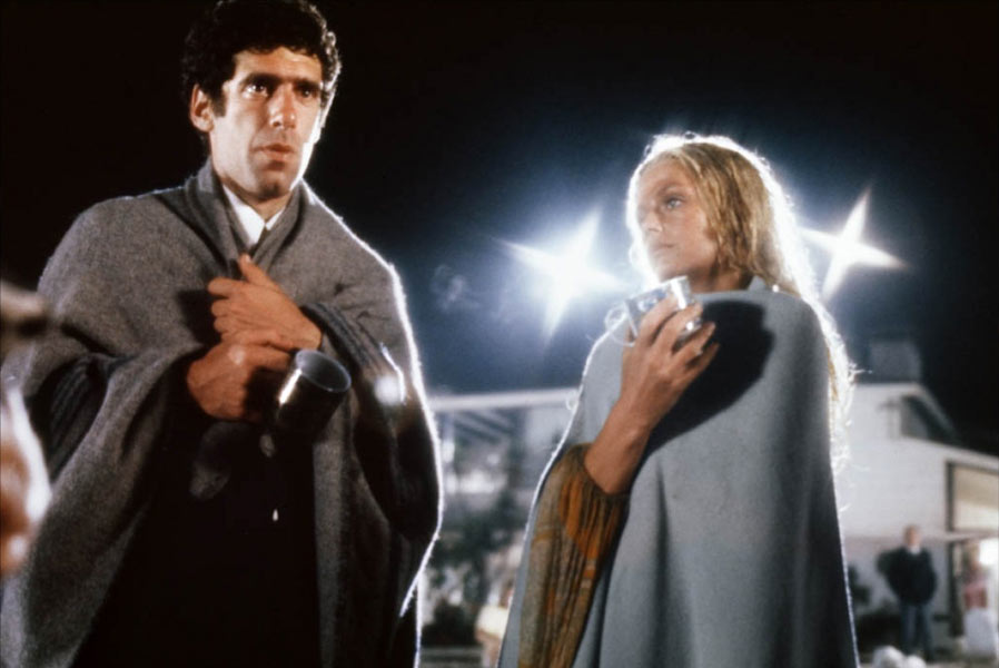 Elliott Gould, Nina Van Pallandt dans Le Privé