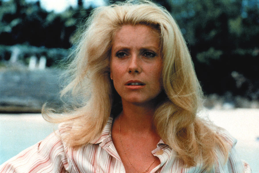 Yves Montand, Catherine Deneuve dans Le Sauvage