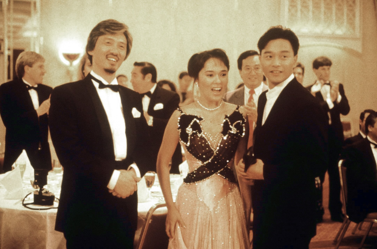 Leslie Cheung, Regina Kent, Dean Shek dans Le Syndicat du crime 2