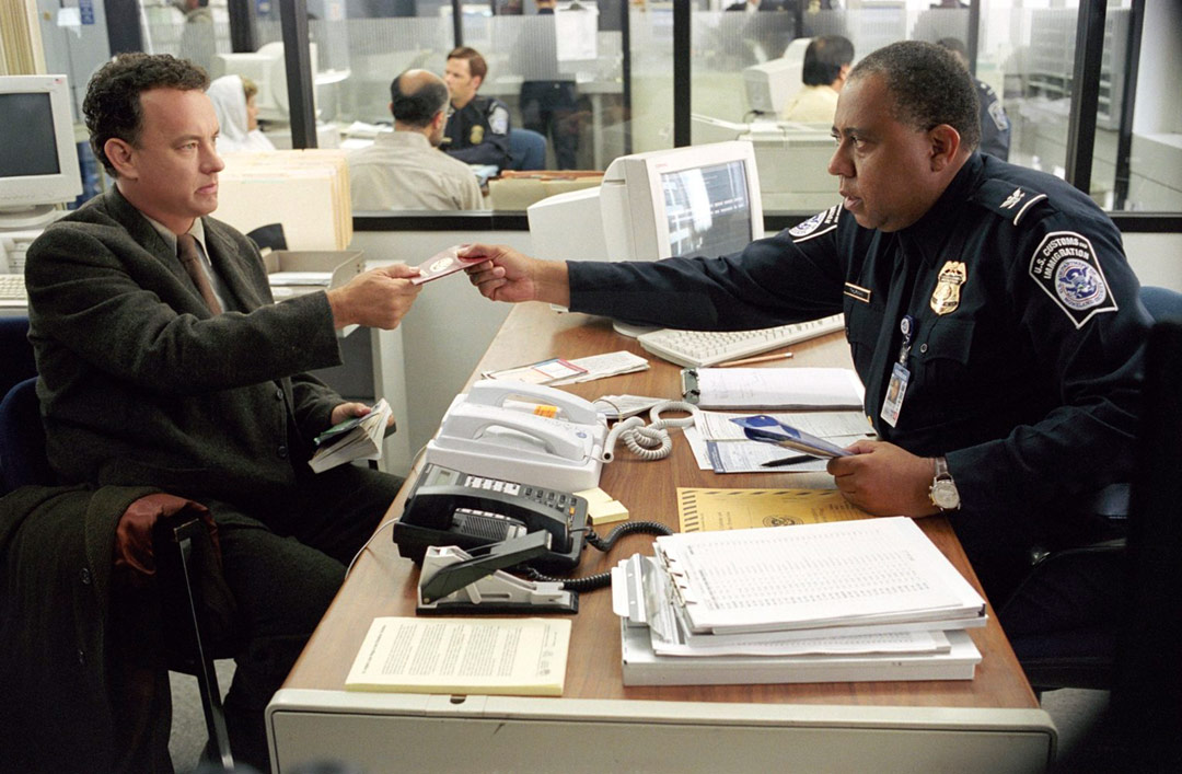 Tom Hanks , Barry Shabaka Henley dans Le Terminal