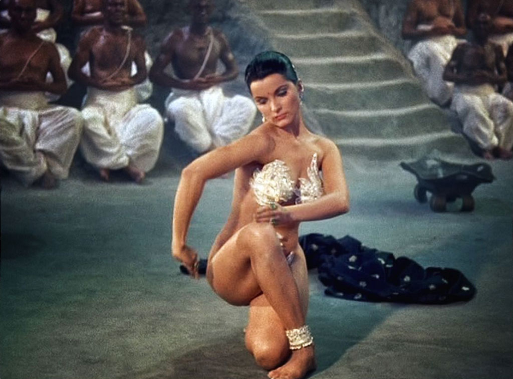 Debra Paget dans Le tombeau hindou