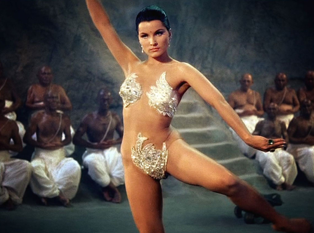 Debra Paget dans Le tombeau hindou