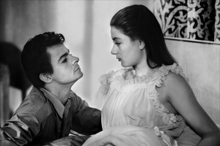 Serge Reggiani, Anouk Aimée dans Les Amants de Vérone