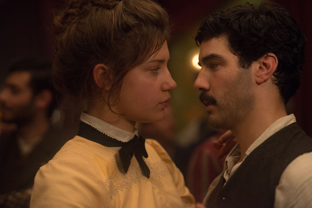 Adèle Exarchopoulos, Tahar Rahim dans Les Anarchistes