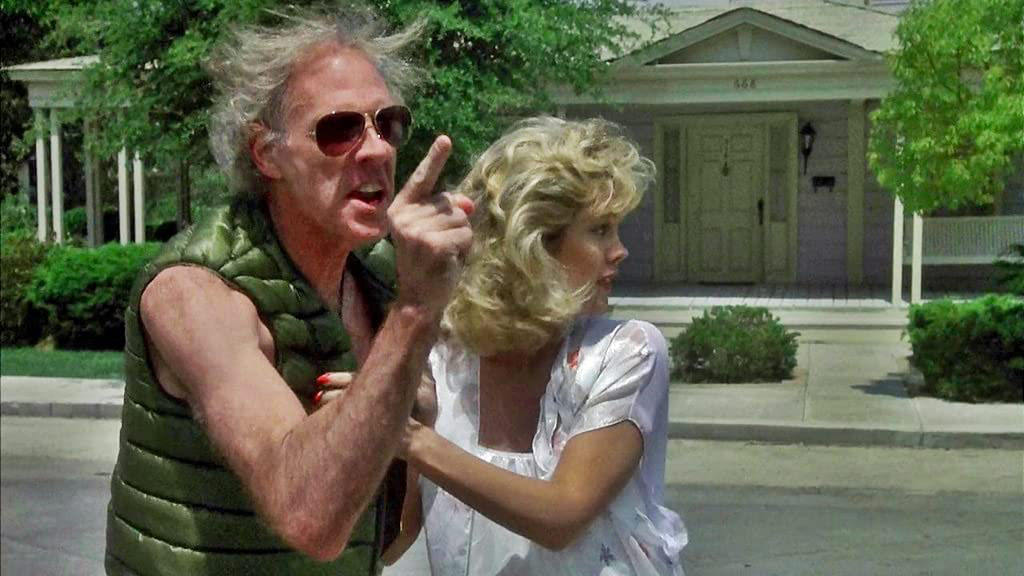 Bruce Dern, Wendy Schaal dans Les banlieusards