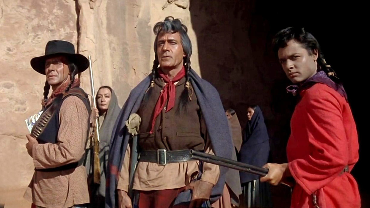 Ricardo Montalban, Sal Mineo, Gilbert Roland dans le film Les Cheyennes