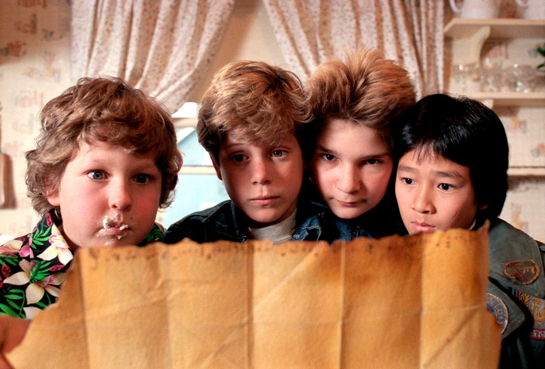 Sean Astin, Corey Feldman, Jeff Cohen, Ke Huy Quan dans Les Goonies