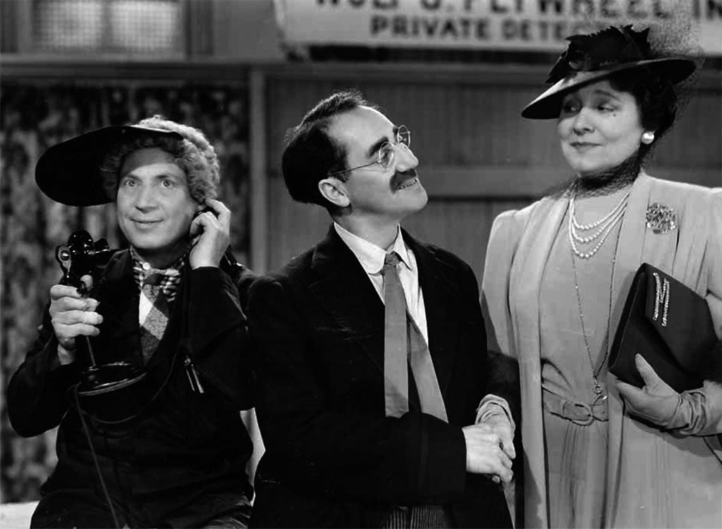 Harpo Marx, Groucho Marx, Margaret Dumont dans Les Marx au grand magasin