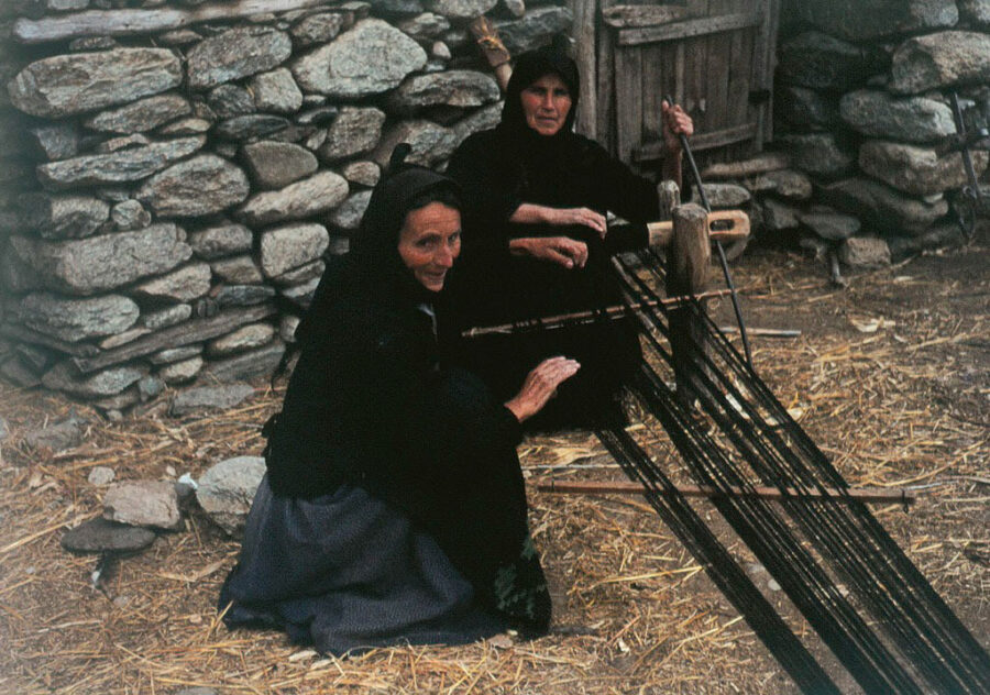 Afficher l'image les-tisserands-01